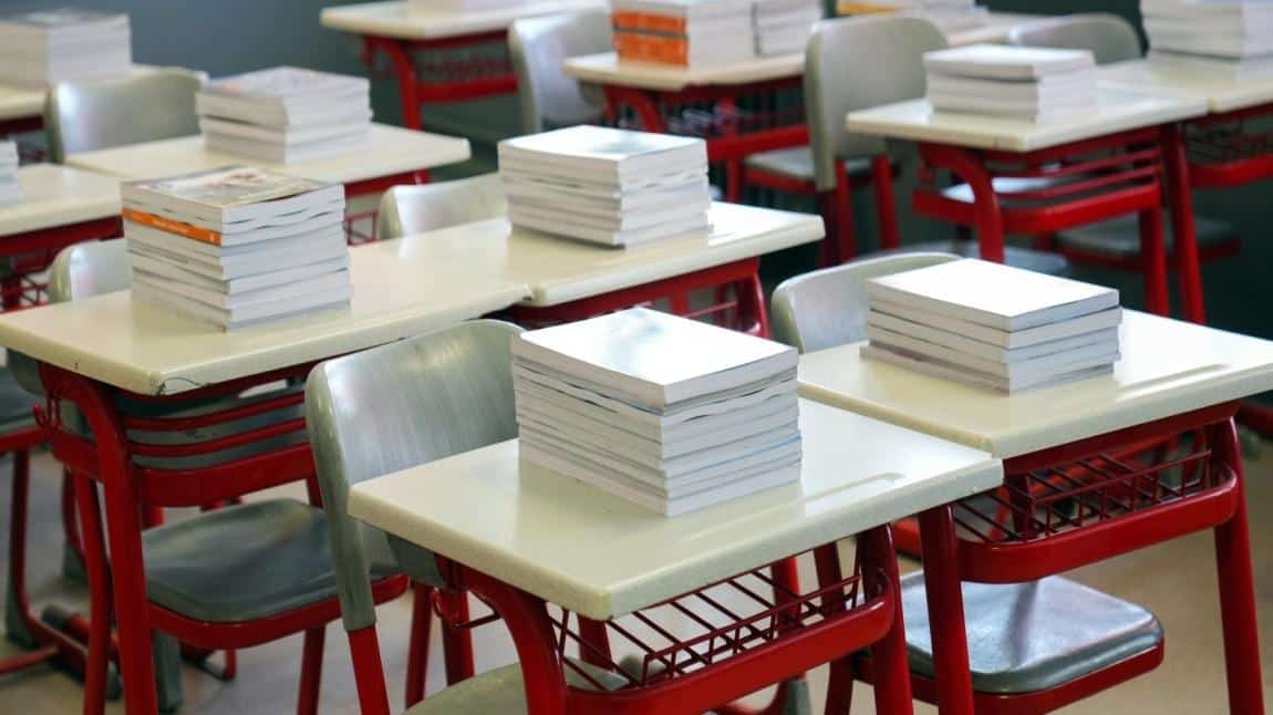 LGS SINAV SORULARININ TEMEL KAYNAĞI, ÜCRETSİZ DAĞITILAN DERS KİTAPLARI OLDU